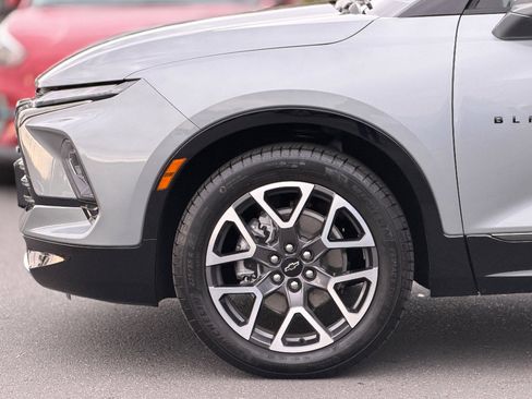 Used 2025 Chevrolet Blazer RS w/ Driver Confidence II Package image 15