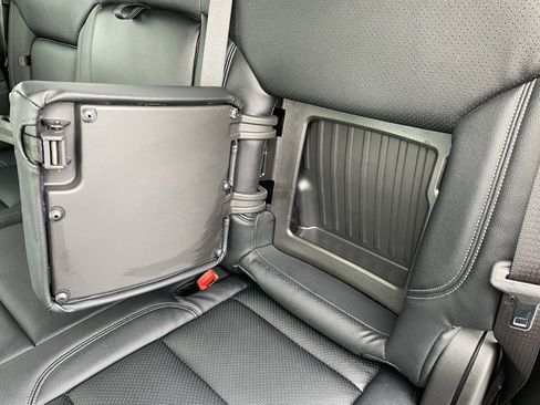 Used 2024 GMC Sierra 1500 Elevation image 58