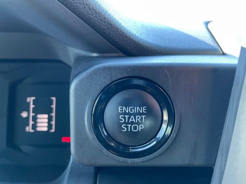 Certified 2025 Toyota Tacoma SR AWD/4WD image 20