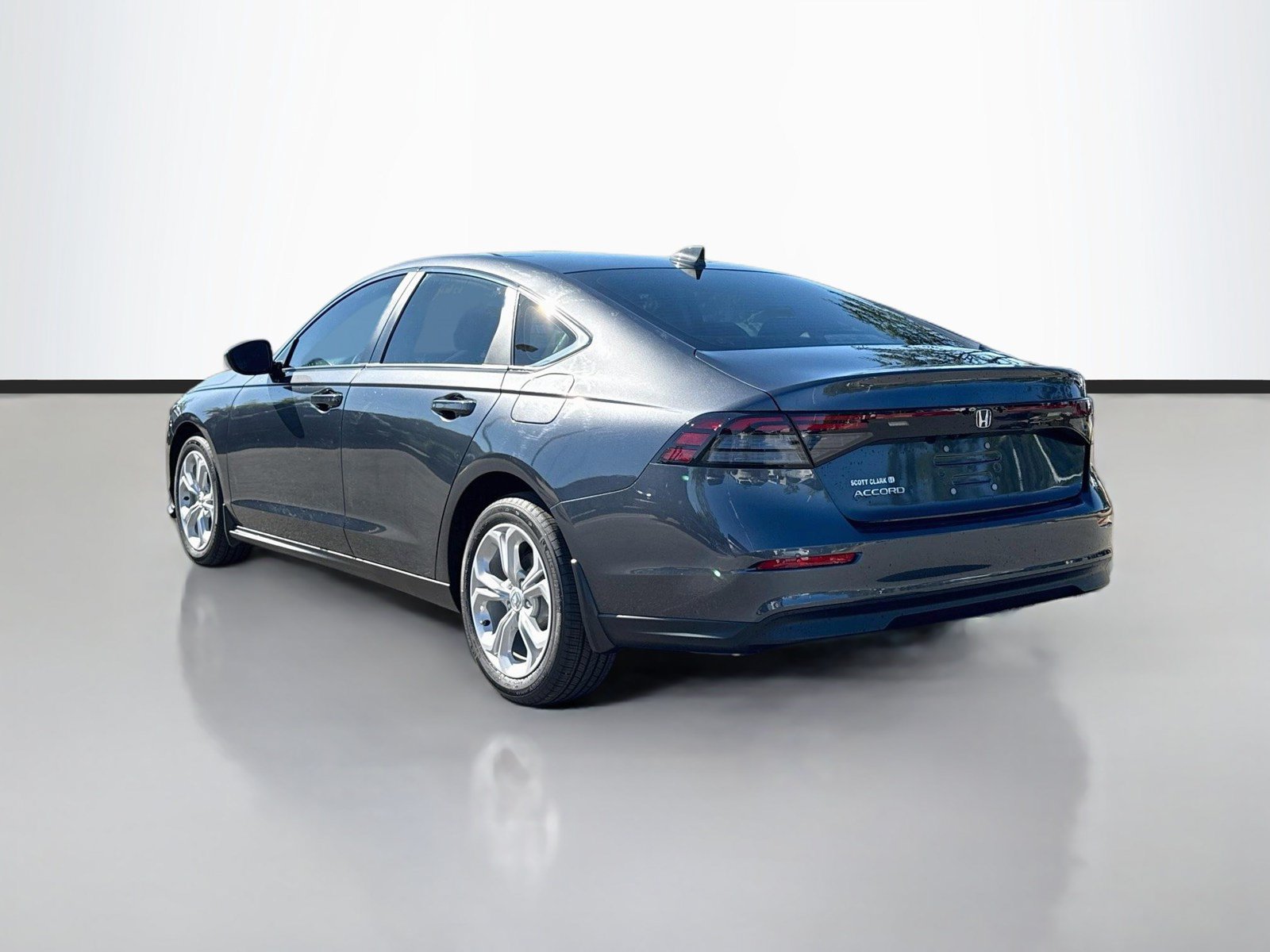 Used 2025 Honda Accord LX image 5