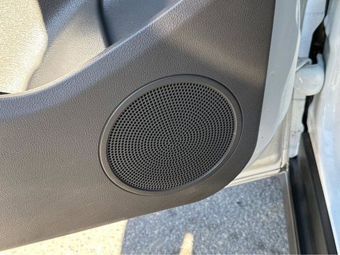 Used 2020 Ford Transit Connect XL image 34