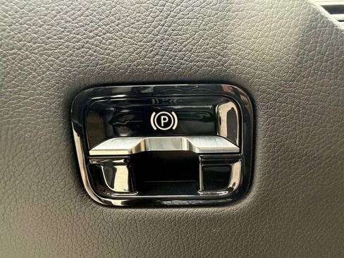 Used 2023 Mercedes-Benz S 500 4MATIC image 19