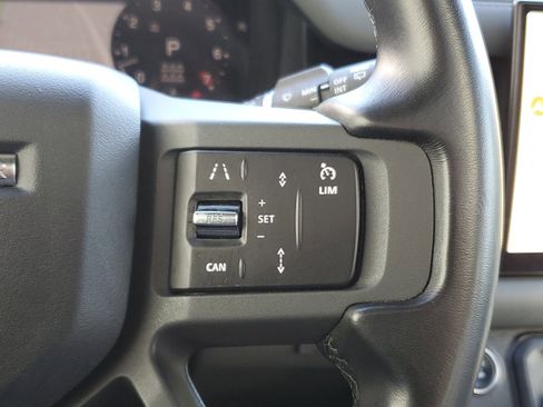 Used 2023 Land Rover Defender 130 X-Dynamic SE image 26