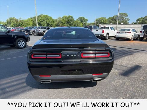 Used 2019 Dodge Challenger SXT w/ Blacktop Package RWD image 5