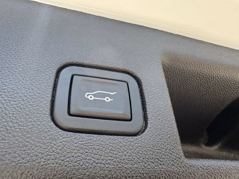 Used 2024 Chevrolet Equinox RS FWD image 26