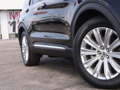 Used 2020 Ford Explorer Limited w/ Class III Trailer Tow Package image 3