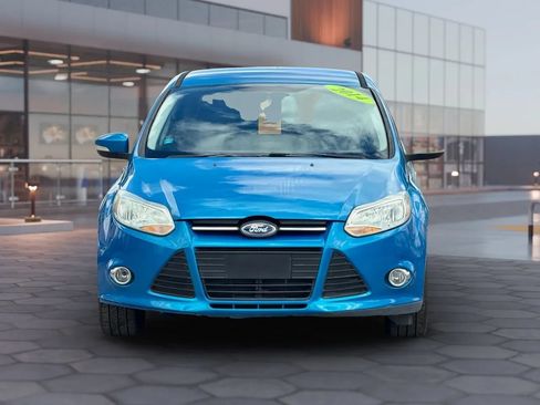 Used 2014 Ford Focus SE w/ Equipment Group 201A FWD image 4