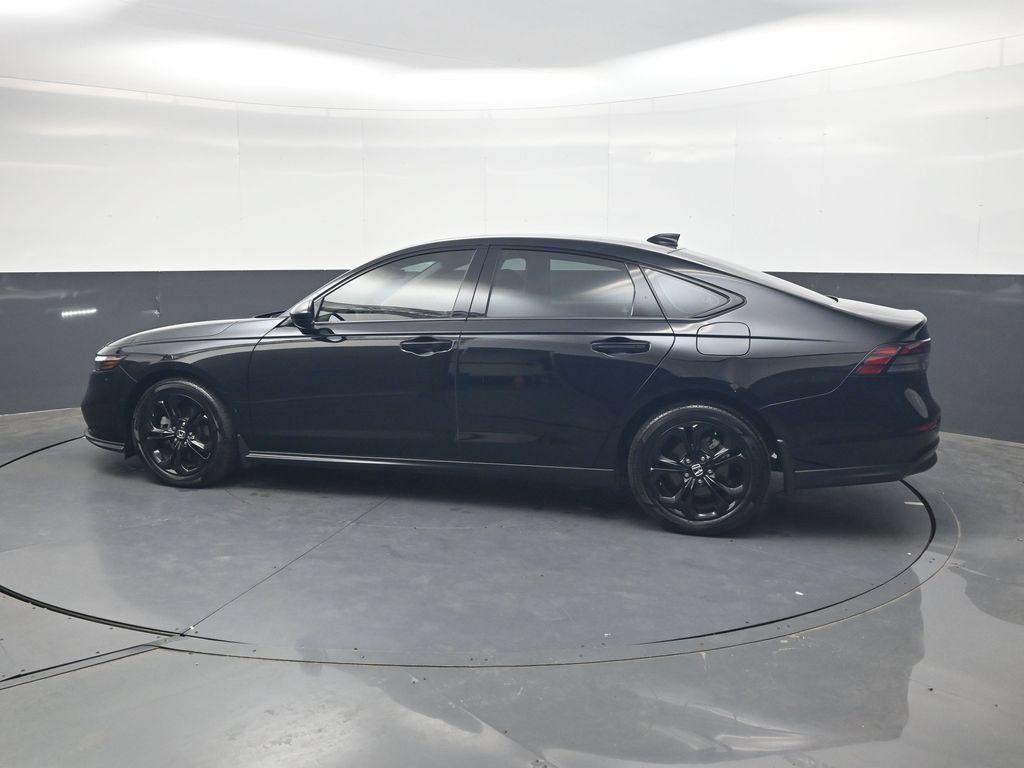 Used 2025 Honda Accord SE image 7