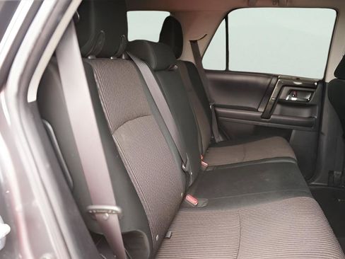 Used 2018 Toyota 4Runner TRD Off-Road AWD/4WD image 16