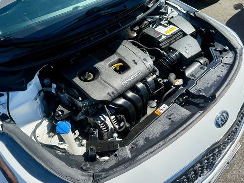 Used 2018 Kia Forte LX image 25