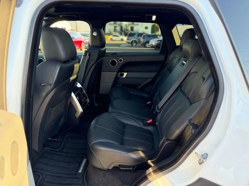 Used 2015 Land Rover Range Rover Sport HSE image 26