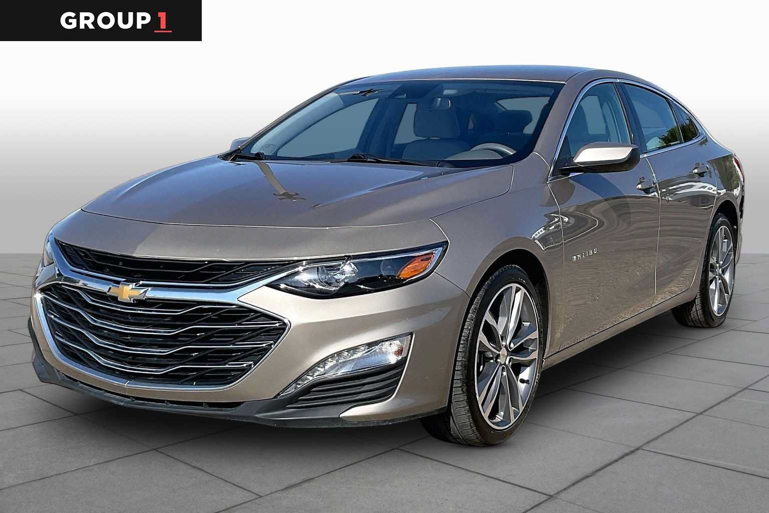Used 2025 Chevrolet Malibu LT FWD image 1