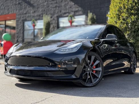 Used 2020 Tesla Model 3 Performance image 2
