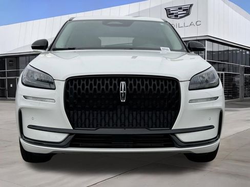 Used 2025 Lincoln Corsair FWD w/ Equipment Group 101A image 6