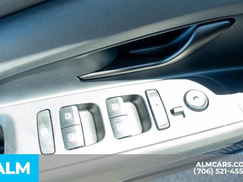 Certified 2025 Hyundai Elantra Sport FWD image 22