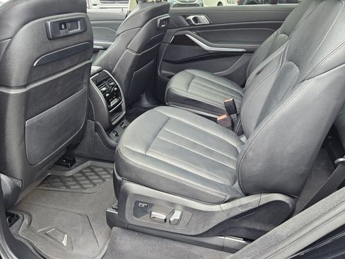 Used 2020 BMW X7 xDrive40i w/ Luxury Seating Package AWD/4WD image 11