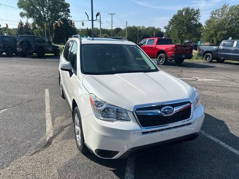 Used 2016 Subaru Forester 2.5i Premium w/ All-Weather Package AWD/4WD image 9