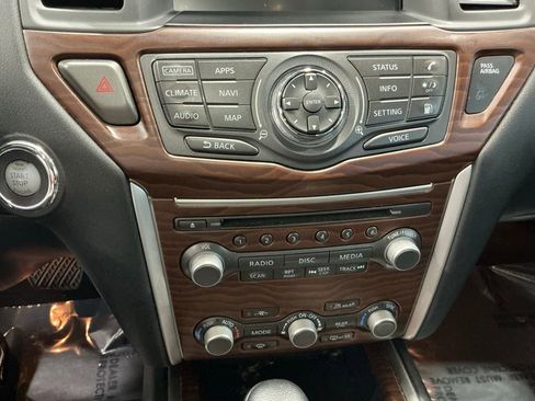 Used 2020 Nissan Pathfinder Platinum FWD image 37