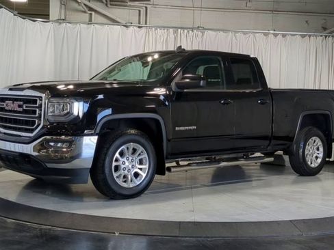 Used 2019 GMC Sierra 1500 SLE w/ SLE Value Package AWD/4WD image 5