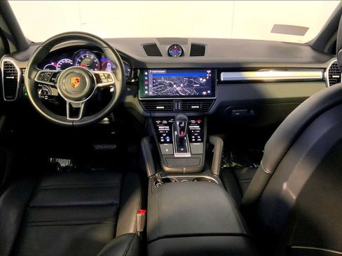 Certified 2023 Porsche Cayenne Platinum Edition AWD/4WD image 14