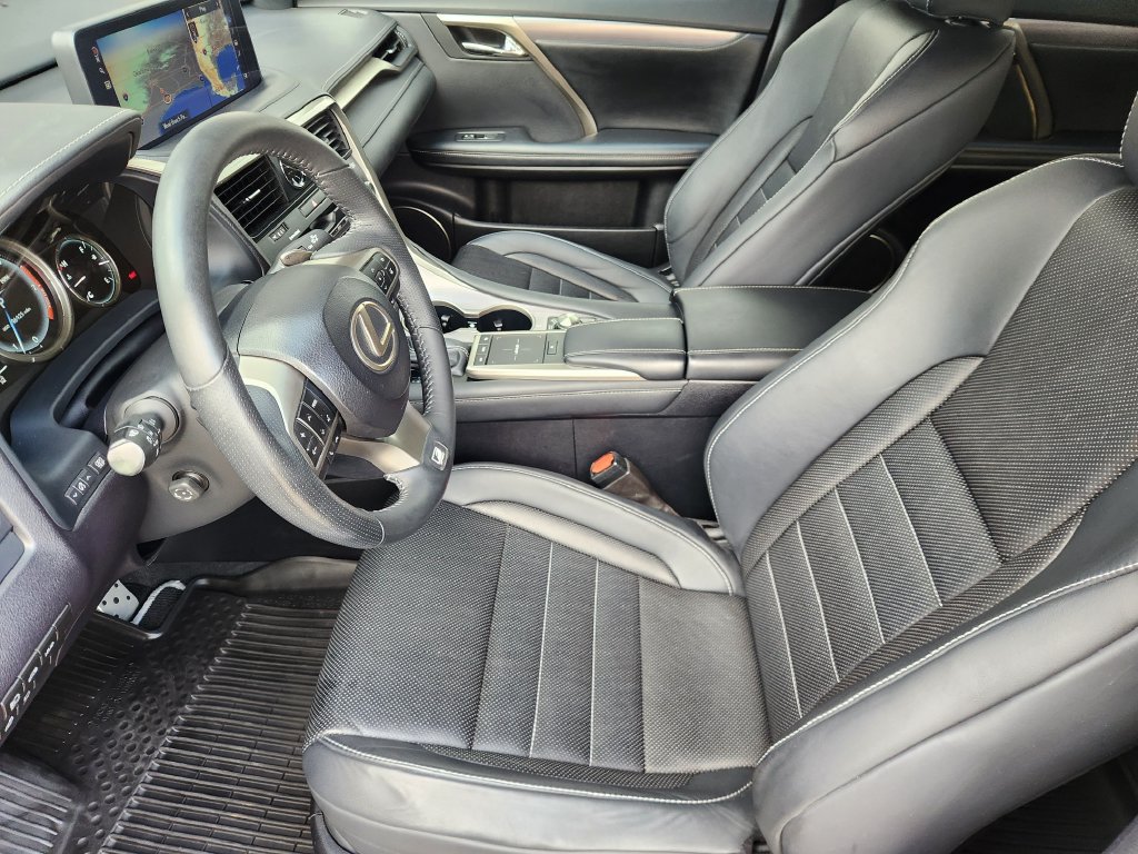 Used 2022 Lexus RX 350 F Sport w/ Accessory Package AWD/4WD image 13
