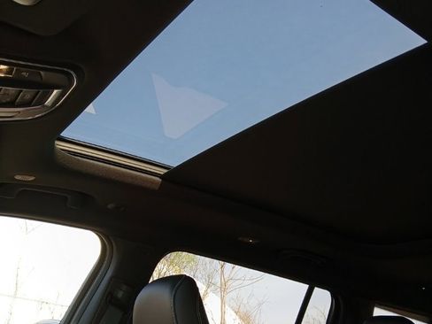 New 2026 Jeep Grand Cherokee L Limited AWD/4WD image 23