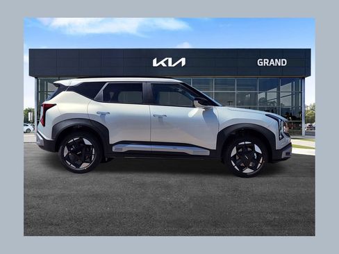 New 2027 Kia Seltos EX AWD/4WD image 1