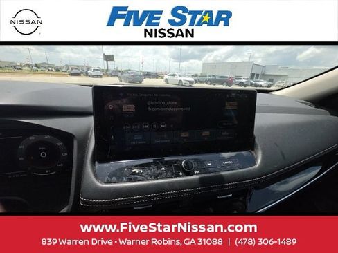 Used 2024 Nissan Rogue SL w/ SL Premium Package AWD/4WD image 14