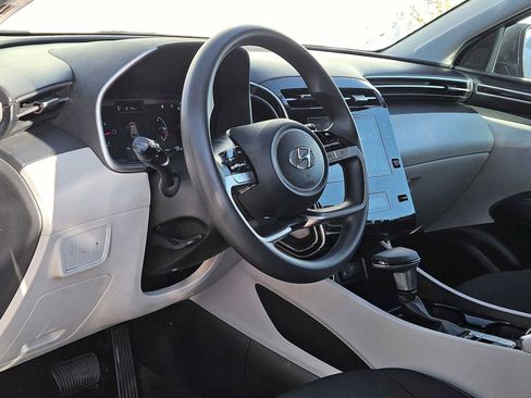 Used 2024 Hyundai Tucson SEL image 2