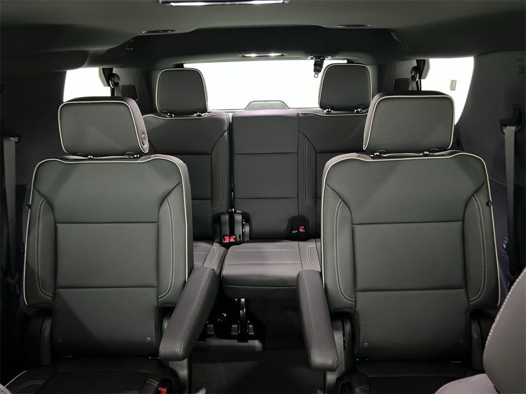 New 2025 Chevrolet Tahoe Premier RWD image 33