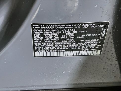 Used 2020 Volkswagen Atlas Cross Sport SEL R-Line image 32