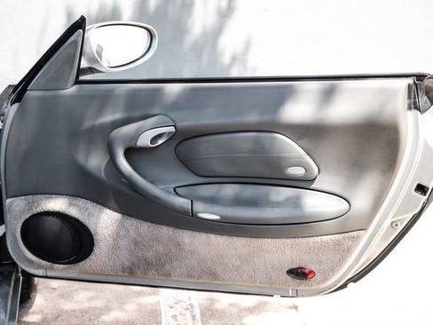 Used 2003 Porsche 911 Carrera RWD image 56