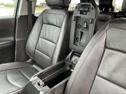 Used 2021 Chevrolet Equinox Premier AWD/4WD image 31