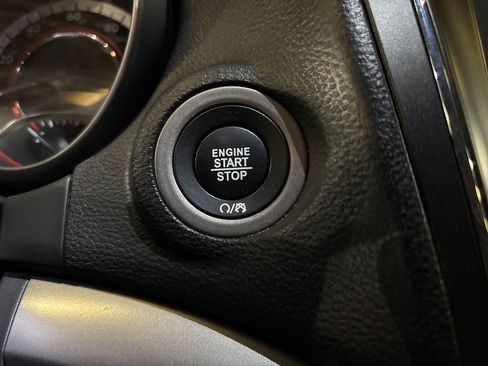 Used 2018 Dodge Journey Crossroad AWD/4WD image 33