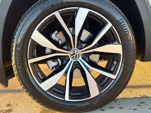 New 2026 Volkswagen Atlas SEL Premium R-Line AWD/4WD image 6
