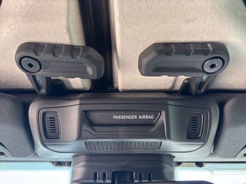 Used 2024 Jeep Wrangler Willys image 43