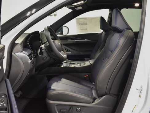 New 2026 INFINITI QX60 Sport w/ Dark Cargo Package image 10