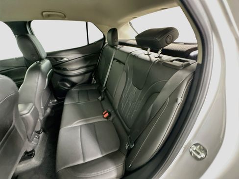 Used 2025 Buick Encore GX Avenir w/ Avenir Technology Package FWD image 27