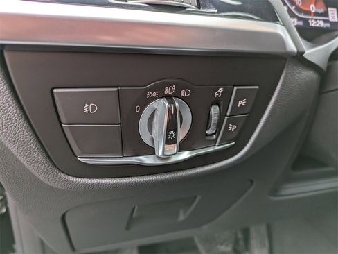 Used 2021 BMW X3 xDrive30i w/ Convenience Package image 17