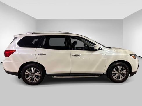 Used 2020 Nissan Pathfinder SL w/ Cargo Package AWD/4WD image 3