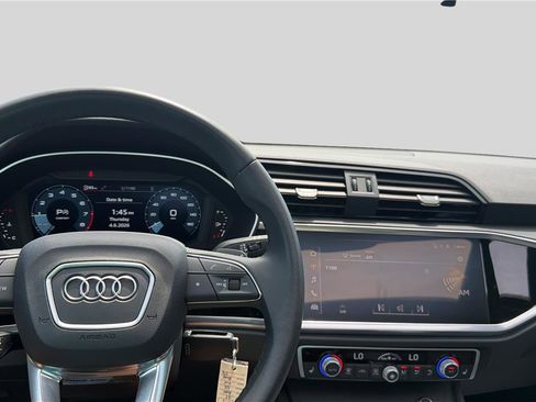 Used 2025 Audi Q3 2.0T Premium AWD/4WD image 12