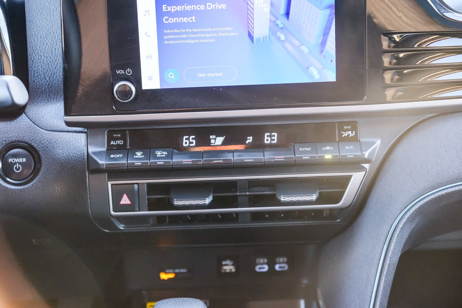 Used 2025 Toyota Camry LE FWD image 15
