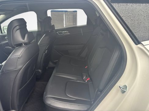 Used 2023 Kia Sportage EX AWD/4WD image 23