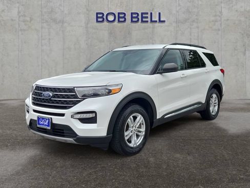 Certified 2022 Ford Explorer XLT w/ Equipment Group 202A AWD/4WD image 1