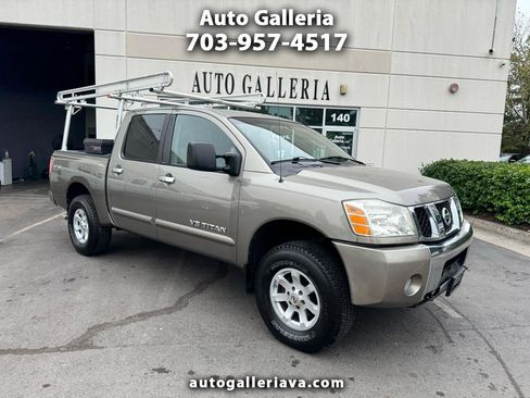 Used 2006 Nissan Titan SE image 1