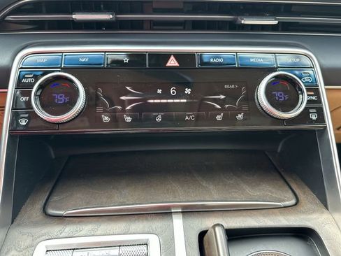 Used 2022 Genesis GV80 3.5T Advanced + image 24