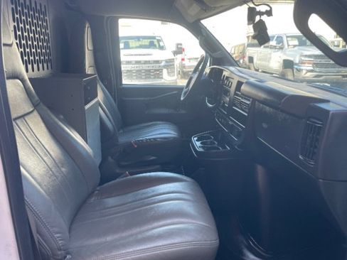 Used 2023 GMC Savana 2500 Extended w/ Driver Convenience Package RWD image 15
