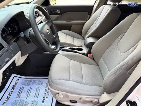 Used 2010 Ford Fusion SE FWD image 11
