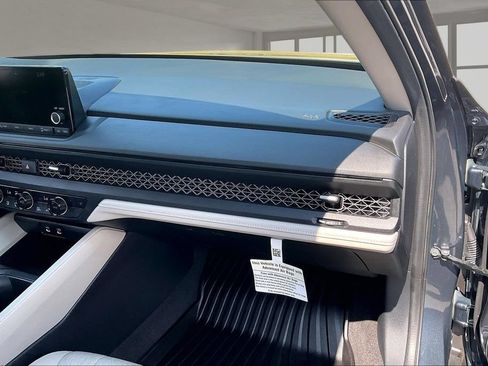 Certified 2024 Honda Accord EX image 24