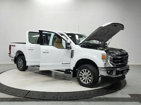 Used 2022 Ford F350 Lariat w/ Lariat Value Package AWD/4WD image 9
